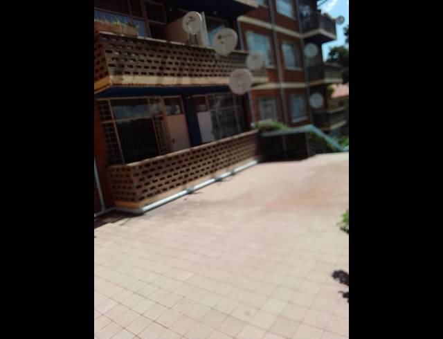 3 BEDROOM APARTMENT FOR SALE IN ROSETTENVILLE